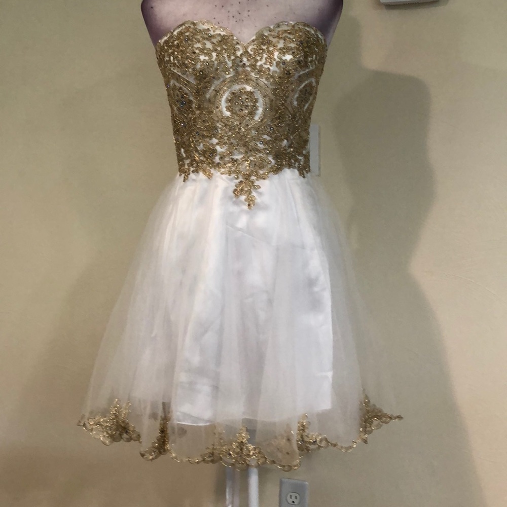 Chiffon Beads embroidery prom or wedding dress - Picture 2 of 13